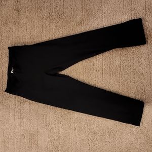 Old Navy Active 3/4 Leggings